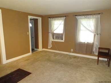 16 Sacandaga Rd, Schenectady, NY 12302 - photo 7