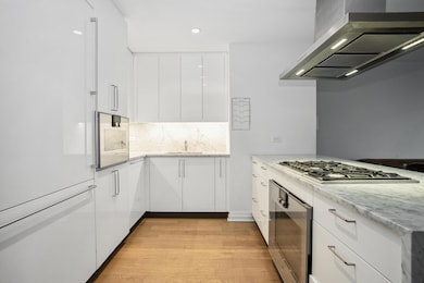 460 W 42nd St unit 54D, New York, NY 10036 - photo 2