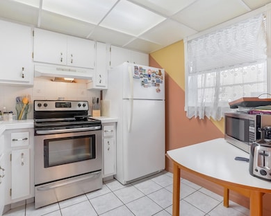 2881 NW 47th Terrace unit 406, Lauderdale Lakes, FL 33313 - photo 4