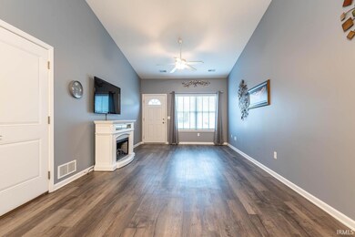 5733 W Monarch Ct, Bloomington, IN 47403 - photo 3