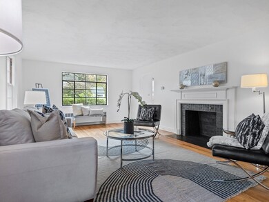 31 Bay State Rd, Wellesley Hills, MA 02481 - photo 4