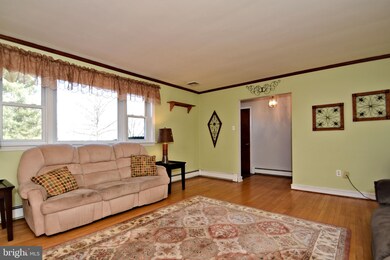 140 Ravenhill Rd, Phoenixville, PA 19460 - photo 4