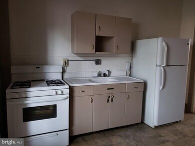 280 S Main St unit . 2, Chambersburg, PA 17201 - photo 6