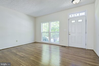 8311 Pigeon Fork Ln, Laurel, MD 20724 - photo 3