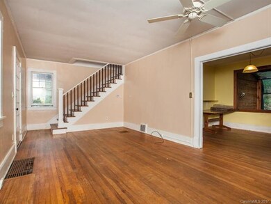 Living room - Dining on right