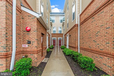 43021 Greggsville Chapel Terrace unit 107, Dulles, VA 20148 - photo 2