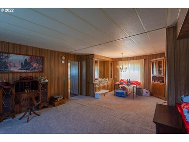 Living Room/Dining Room