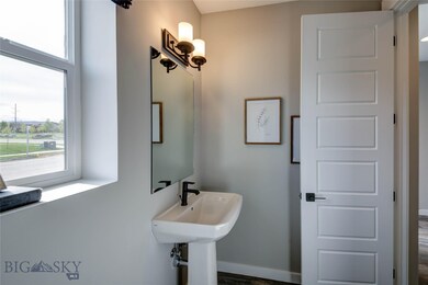 Pictures of Similar Model Unit