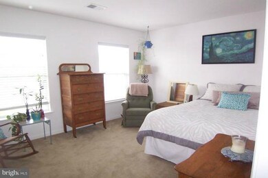 44052 Delphinium Dr, California, MD 20619 - photo 3