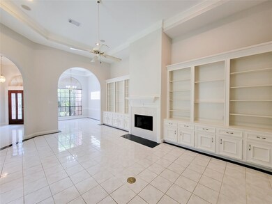 6842 Oakwood Trace Ct, Houston, TX 77040 - photo 4