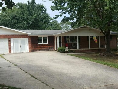 104 Lynn Dr, Archdale, NC 27263 - photo 2