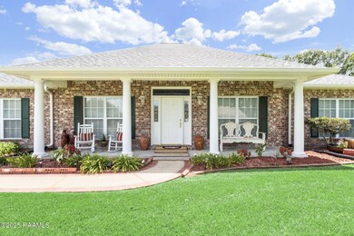 205 Janet Dr, Rayne, LA 70578 - photo 2