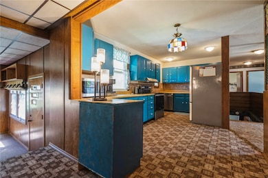 921 3rd Ave NE, Oelwein, IA 50662 - photo 5