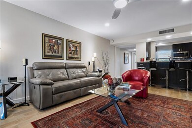 Great open area living room for relaxing, entertai