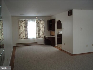 4357 E Campbell Rd, Pennsburg, PA 18073 - photo 3
