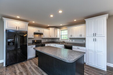 424 Cresthill Dr, Harrodsburg, KY 40330 - photo 5