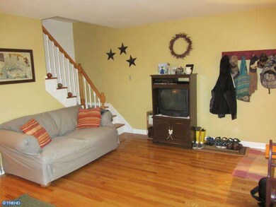 324 Parkview Ave, Reading, PA 19606 - photo 5