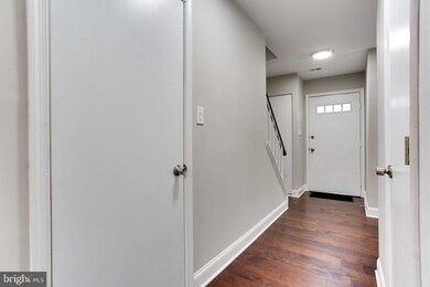 1981 Mayflower Dr, Woodbridge, VA 22192 - photo 2