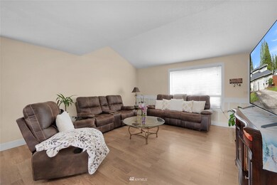 931 120th St SW unit A & B, Everett, WA 98204 - photo 5