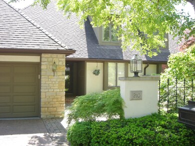 210 Marlow Dr unit 19, Worthington, OH 43085 - photo 2