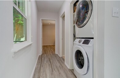 5704 Darling St, Houston, TX 77007 - photo 7