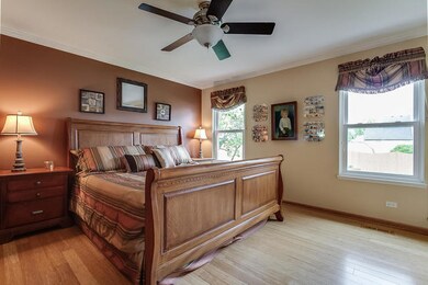 2702 Sycamore Dr, Waukegan, IL 60085 - photo 6