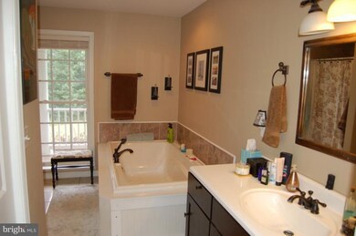 492 Mercys Dr, Middletown, VA 22645 - photo 6