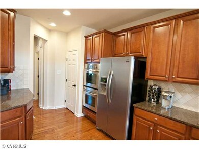 Kitchen - Plenty of cabinets for storage, as well 