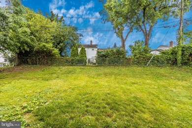 601 Olesmont Rd, Catonsville, MD 21228 - photo 6