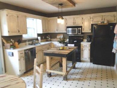 306 Cessna Ln, Shelbyville, TN 37160 - photo 7