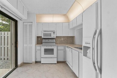 5200 Garden Hills Cir, West Palm Beach, FL 33415 - photo 5