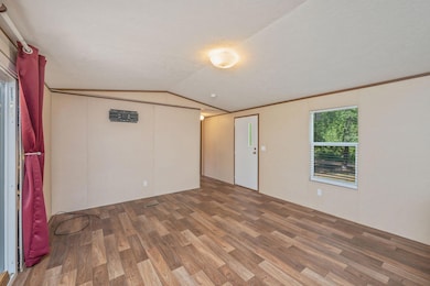 246 Rainbow Dr, Crestview, FL 32539 - photo 7