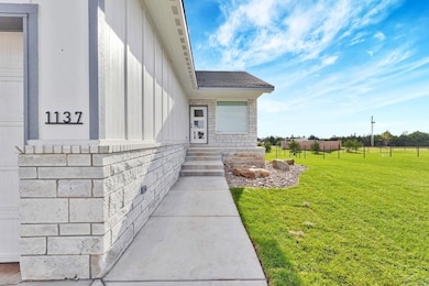 1137 W Trek Cir, Goddard, KS 67052 - photo 2