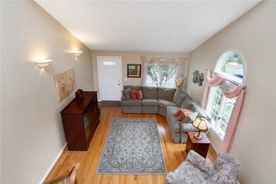 11 College Hill Rd unit 1B, Warwick, RI 02886 - photo 3