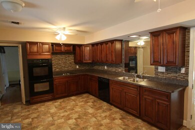 4316 Ranger Ave, Temple Hills, MD 20748 - photo 4