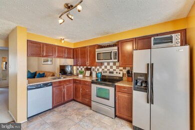 7255 Sheila Turn, Clinton, MD 20735 - photo 5