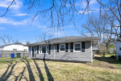 4538 Grimsby Rd, Columbus, OH 43227 - photo 2