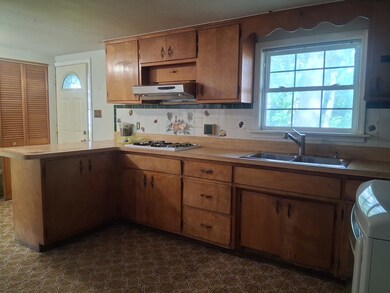 1923 Bruning Dr, Wilmington, IL 60481 - photo 2