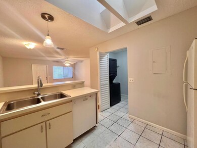 5330 Elmhurst Rd unit G, West Palm Beach, FL 33417 - photo 6