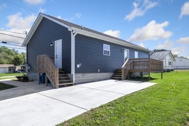 301 W Coffee St, Manchester, TN 37355 - photo 4