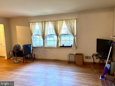 2042 Kirby Rd, McLean, VA 22101 - photo 5