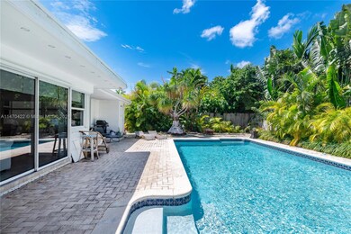 654 Hampton Ln, Key Biscayne, FL 33149 - photo 3