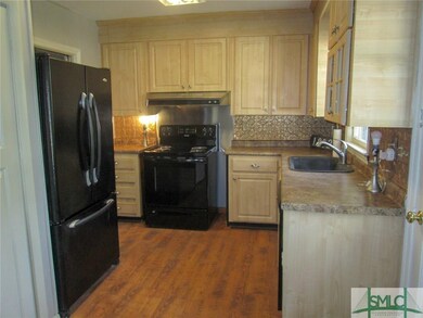 1802 E 59th St, Savannah, GA 31404 - photo 3