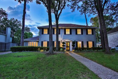 13418 Saint Marys Ln, Houston, TX 77079 - photo 3