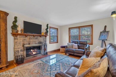 ** WoodBurning Fire-Place **