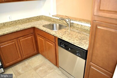 2307 Hunters Run Dr unit 2307, Reston, VA 20191 - photo 6