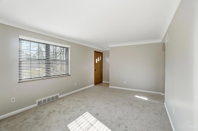 4343 Overton Ln, Cincinnati, OH 45248 - photo 6