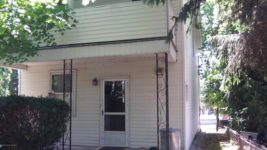 718 S Walnut St, Nanticoke, PA 18634 - photo 2