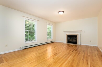 12 Scottland Rd Windham ME-large-005-002