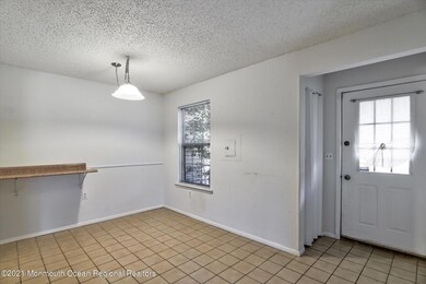05-Living & Dining Room